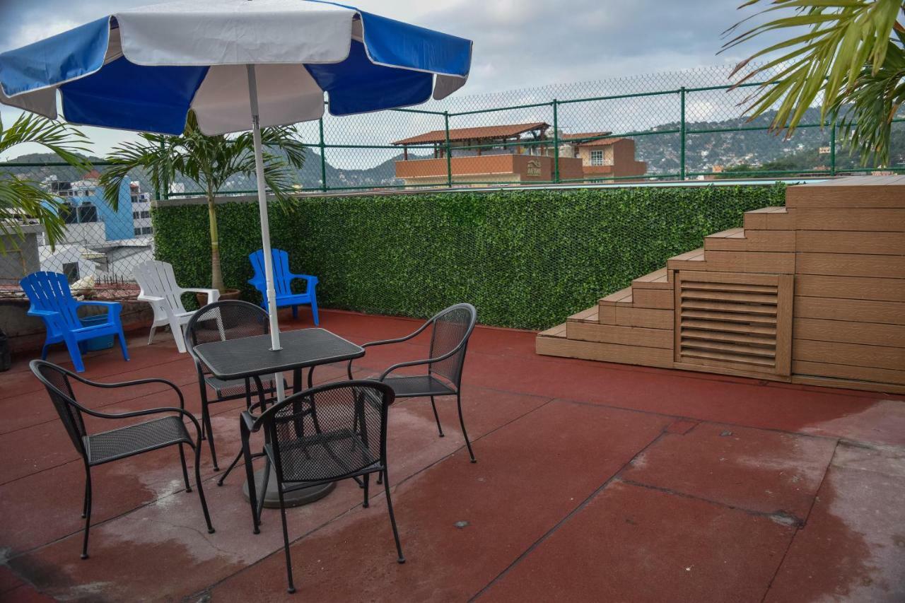 Hotel Gaby Inn Zihuatanejo Dış mekan fotoğraf