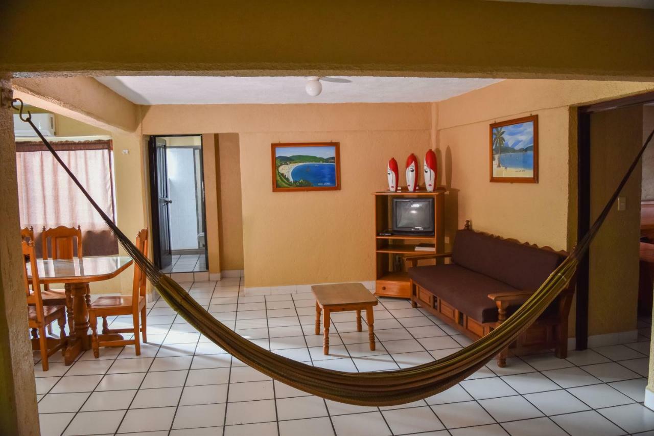 Hotel Gaby Inn Zihuatanejo Dış mekan fotoğraf